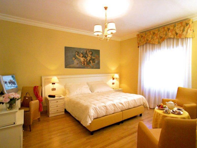 Ambasciatori Place Hotel Fiuggi Esterno foto