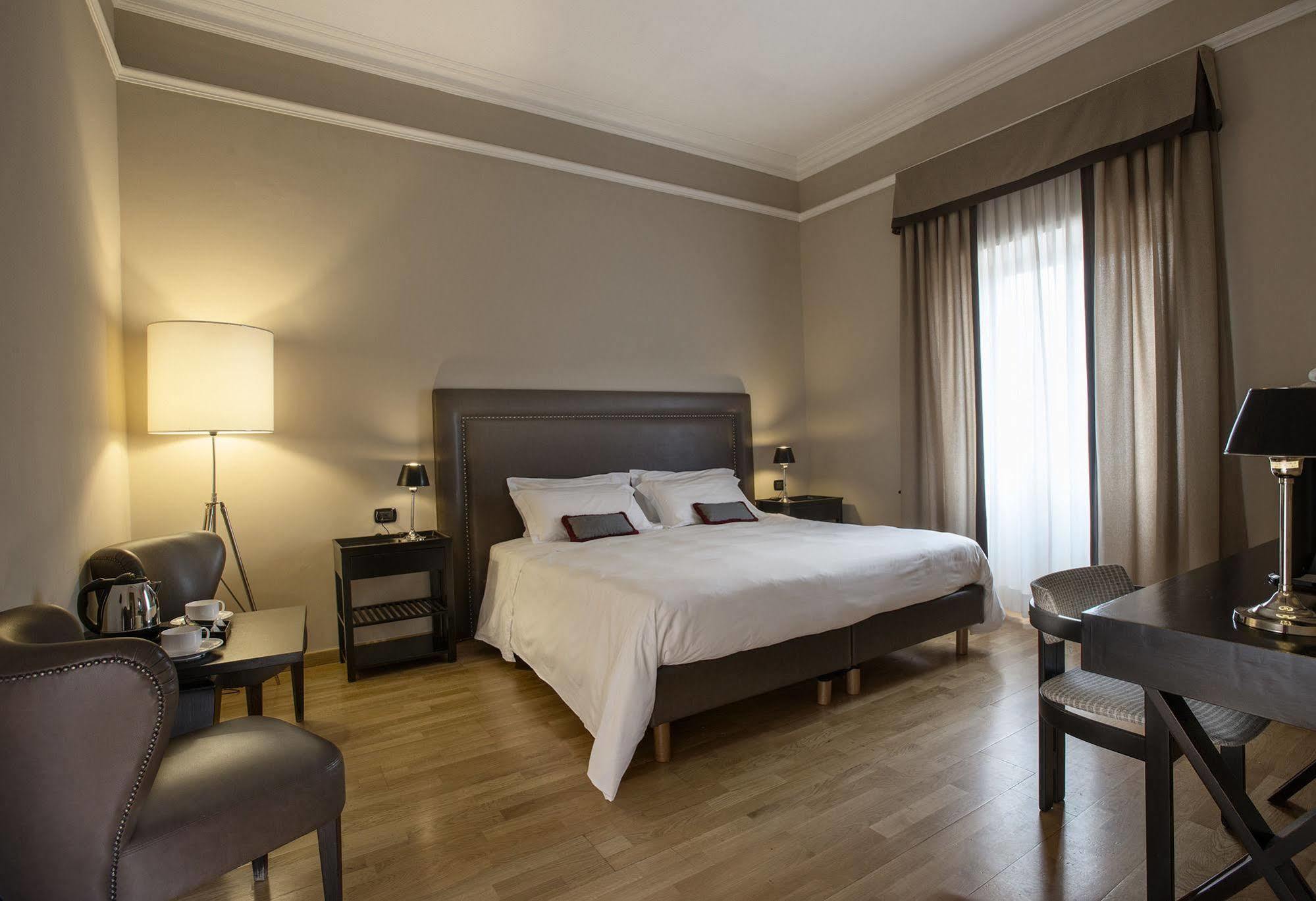 Ambasciatori Place Hotel Fiuggi Esterno foto